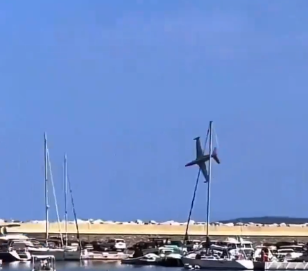 Avionska nesreća u Francuskoj, poginuo pilot