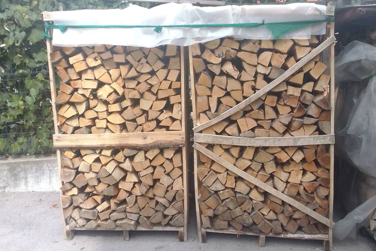 Bukove cjepanice prodaju se po 240 do 290 KM po paleti