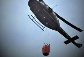 Helikopteri ponovo nad požarištima: OS BiH gase vatru u Bosanskom Grahovu i Nevesinju