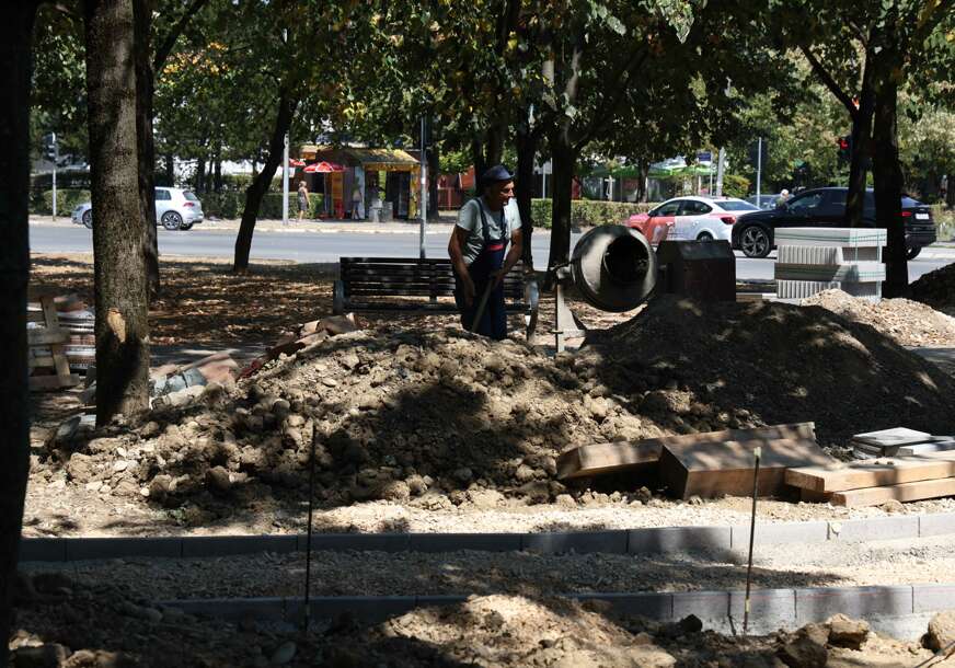 BAGERI RADE, PARK USKORO ZAVRŠEN Protesti na banjalučkom Kupusištu nisu urodili plodom