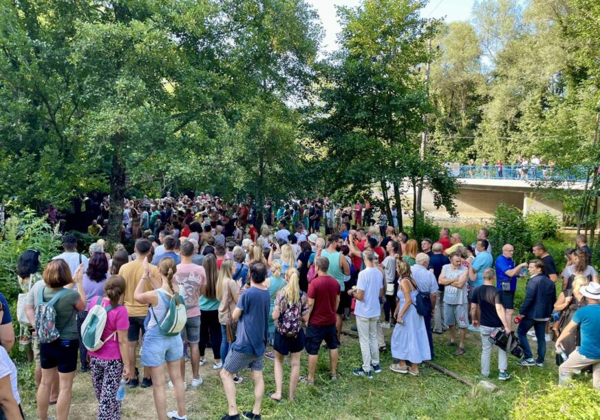 FOTO: USTUPLJENA FOTOGRAFIJA