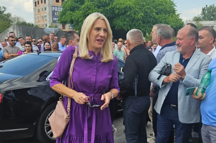(FOTO) Cvijanovićeva pružila podršku Dodiku i Lukiću "Stojimo snažno i složno uz njih i institucije Srpske"