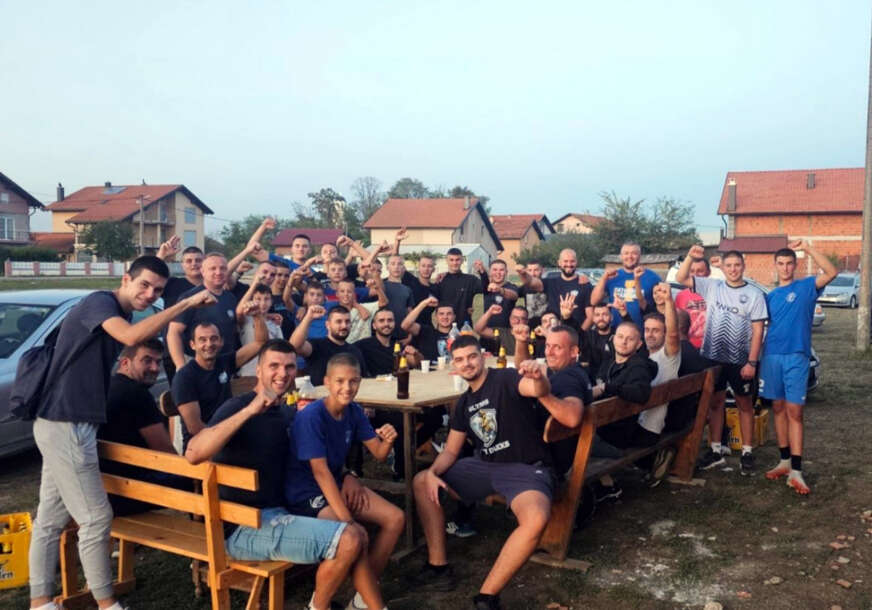 (FOTO) "SIMBOL ZAJEDNIŠTVA" Milešević pružio podršku fudbalskom klubu u Patkovači