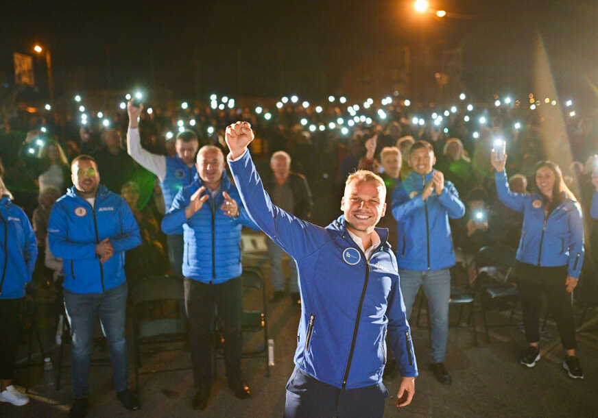 (FOTO) Stanivuković iz Šargovca poručio šta će još biti urađeno u ovom naselju "Mnogo je DJELA IZA NAS, spremni smo ih raditi i sutra"