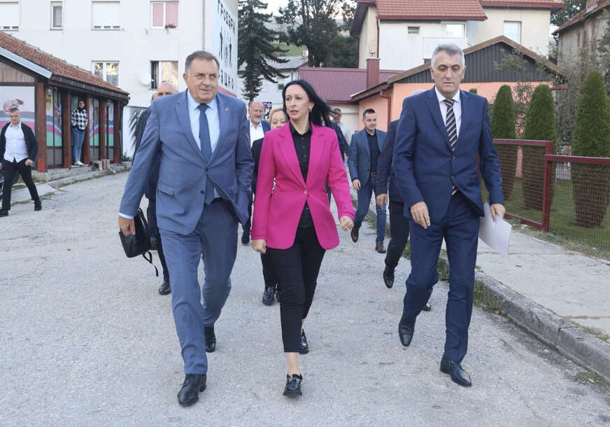 (FOTO) Milorad Dodik razgovarao sa Jelenom Žarić Kovačević "Tim Srpske i Srbije NASTAVLJA RAD ZA SVAKU OPŠTINU U SRPSKOJ"