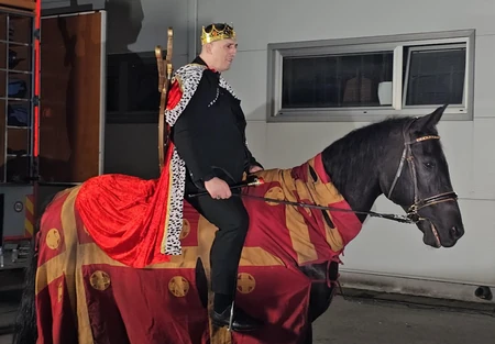 (FOTO) OD CIFRE ĆE VAM SE ZAVRTJETI U GLAVI Otkriven honorar Kristijana Golubovića na "Farmi 8"