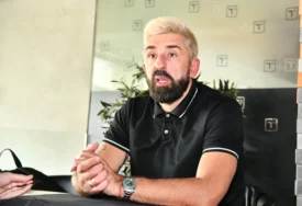 (FOTO) DUGA CRNA KOSA I BRKOVI Ovako je Ognjen Amidžić izgledao prije 20 godina
