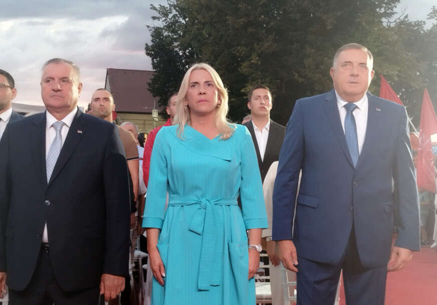 "Naš plan je da pobijedimo u svim gradovima i dobijemo 70 odsto opština" Dodik sa konvencije poručio da će SNSD DOBITI NAJVEĆE POVJERENJE GRAĐANA