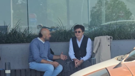 GORAN BREGOVIĆ NEPREPOZNATLJIV Muzičar skratio kosu, i krije se iza naočara