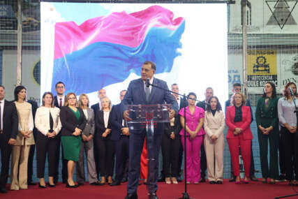 tribina snsd u aleksandrovcu