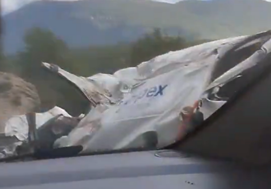 (VIDEO) STRAVIČNI PRIZORI U KANJONU VRBASA Izvučen automobil u kojem je stradao Banjalučanin Stefan Dašić