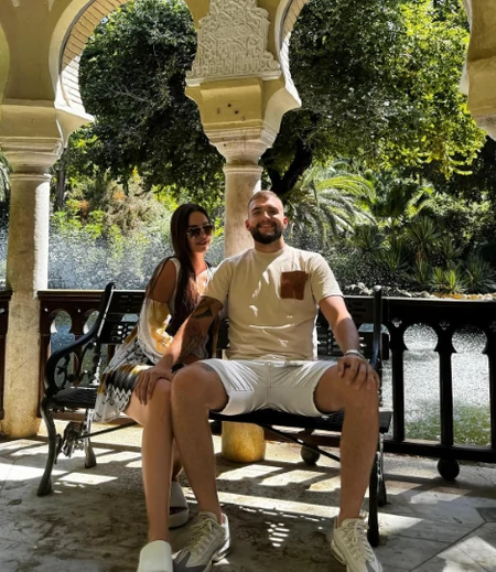 RADILA NA PIJACI Malo ko zna šta je po obrazovanju Cecina snajka, Bogdana ima diplomu ovog fakulteta