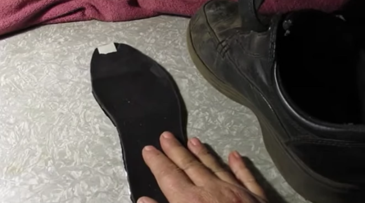 (VIDEO) Mučite li se zimi sa hladnim stopalima: Iskusni planinar otkrio rješenje kako da vam uvijek bude toplo nogama