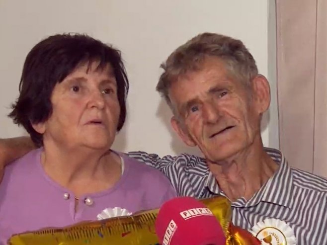 (VIDEO) ZLATNI JUBILEJ Rajka i Vlajko Vasić proslavili 50 godina zajedničkog života, otkrili su RECEPT ZA DUG BRAK