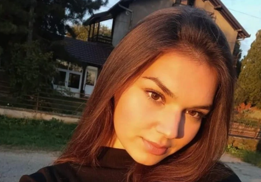 BILA POTRESENA MASAKROM U ŠKOLI Kristina Panić, koju je ubio Uroš Blažić, prije pogibije napisala sastav o "Ribnikaru", njene riječi tjeraju suze na oči