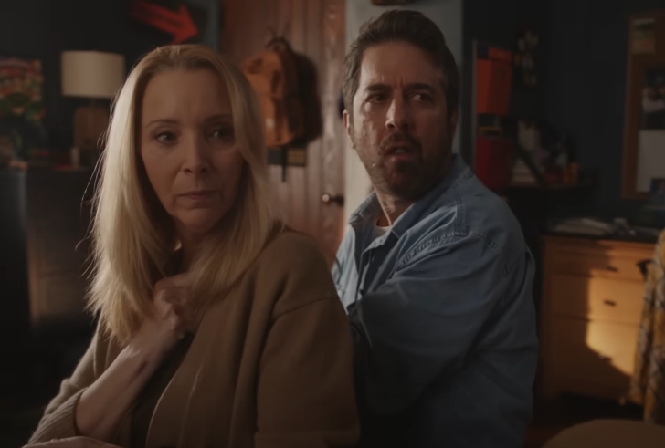 (VIDEO) Nova komedija stiže na Netfliks: Najveće ZVIJEZDE SITKOMA IKADA glume u novoj seriji koja nas očekuje u decembru