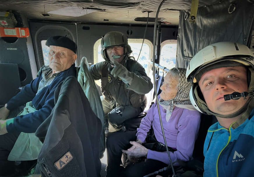 USPJEŠNO REALIZOVANA MISIJA Helikopter Oružanih snaga BiH prevezao 2 osobe do punkta za medicinsko zbrinjavanje