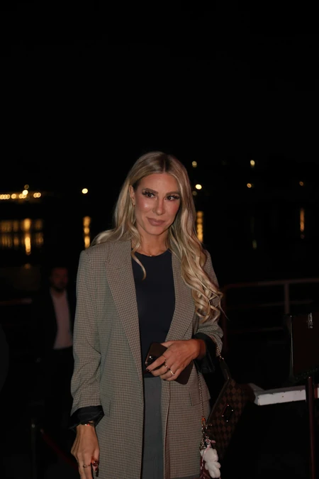 vo šta je uradila Vesna Đogani kad je saznala da su ostali bez para na nastupu