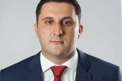 Vladimir Ćosović snsd