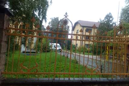 „Ništa se ne može GRADITI, niti mijenjati regulacioni plan“ Najskuplja lokacija u Banjaluci u RUKAMA KADROVA Nenada Stevandića