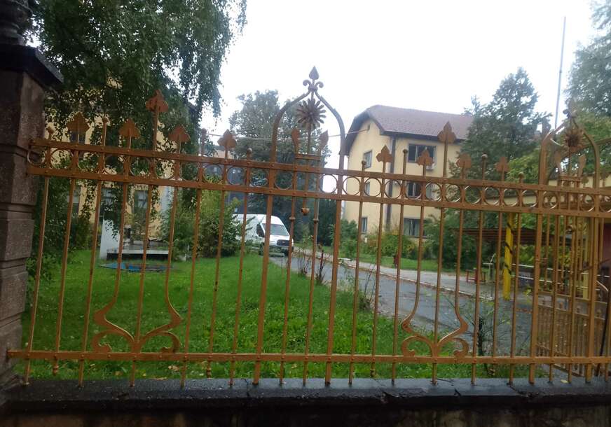 „Ništa se ne može GRADITI, niti mijenjati regulacioni plan“ Najskuplja lokacija u Banjaluci u RUKAMA KADROVA Nenada Stevandića