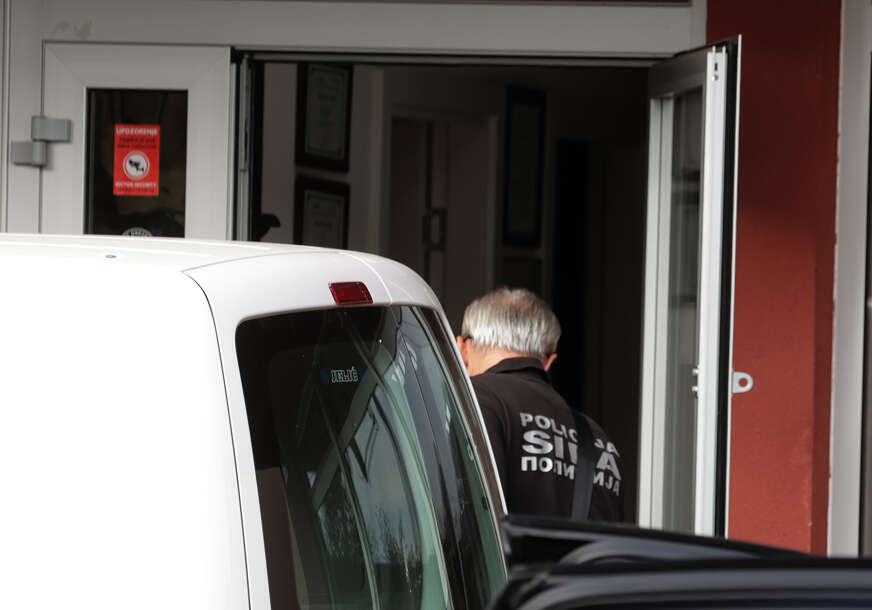 sipa pretresa firmu medietik vezanu za slučaj korona ugovori 