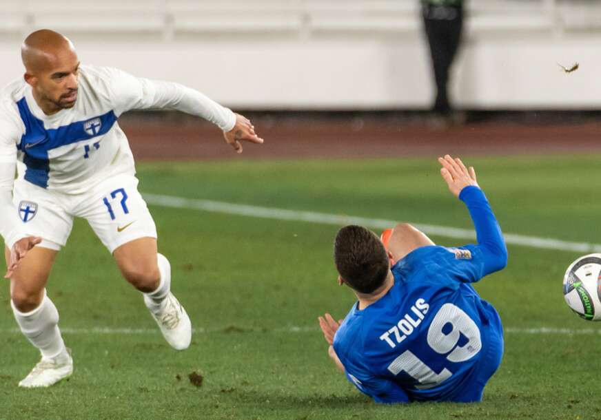 (VIDEO) GRK KAO STANKOVIĆ Colis svojim pogotkom podsjetio na legandarni Dekijev gol Šalkeu