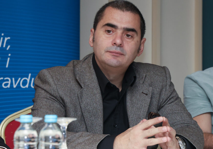 Aleksandar Savanović