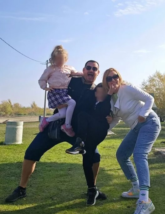 Peđa Medenica sa porodicom