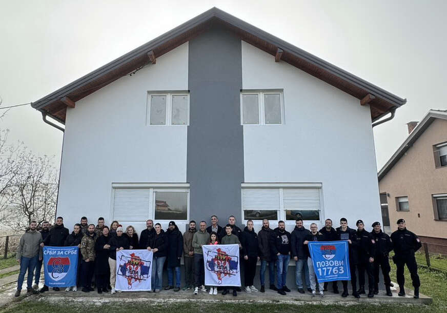 (FOTO) Samohrani otac sa 4 djece USELIO u novu kuću: Zahvaljujuću humanitarnoj organizaciji "Srbi za Srbe" porodica Ivetić dobila je KROV NAD GLAVOM