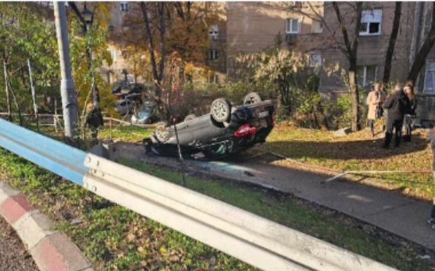 Saobraćajka na Senjaku