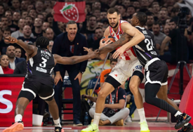 (FOTO) Pružaju mu još jednu šansu: Crvena zvezda vratila reprezentativca Srbije u svoje redove