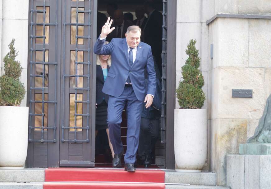 "Čak i ako mi zabrane politički rad nastaviću da se bavim politikom" Milorad Dodik otkrio kako će Srpska odgovoriti ako ga OSUDE