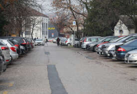 Iz Narodnog fronta upozorili: Gradska administracija mora riješiti problem parkinga, umjesto kozmetičkih projekata