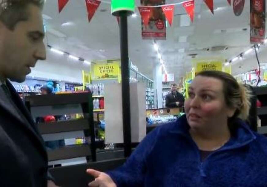 (VIDEO) SNIMAK BI GA MOGAO SKUPO KOŠTATI Irski premijer naglo pao u anketama zbog načina na koji je razgovarao sa ženom