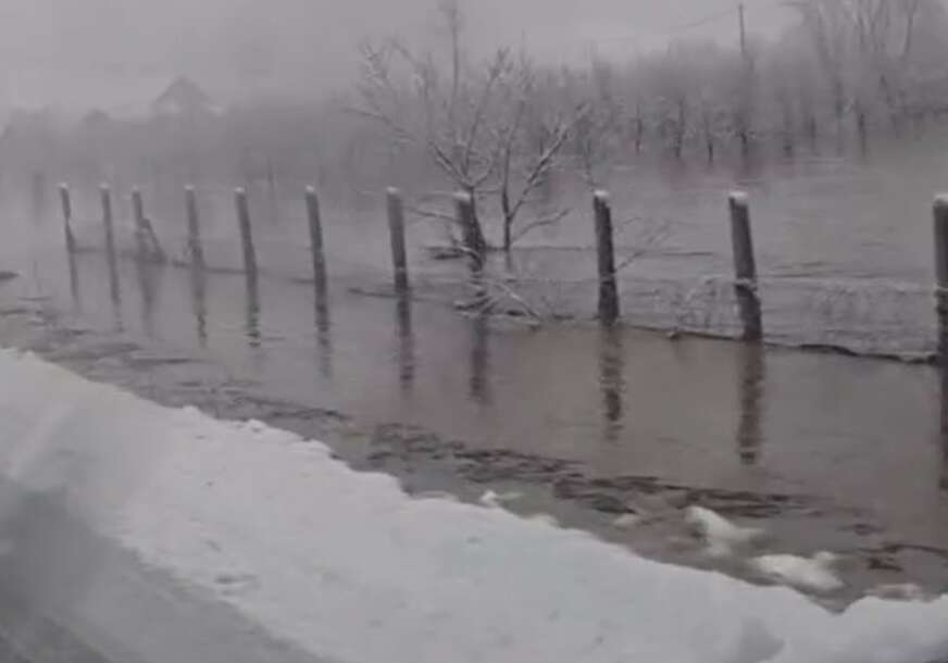 Bujične poplave, neočišćena ceste i jaki udari vjetra: Mještani 3 dana bez struje na Smetovima kod Zenice
