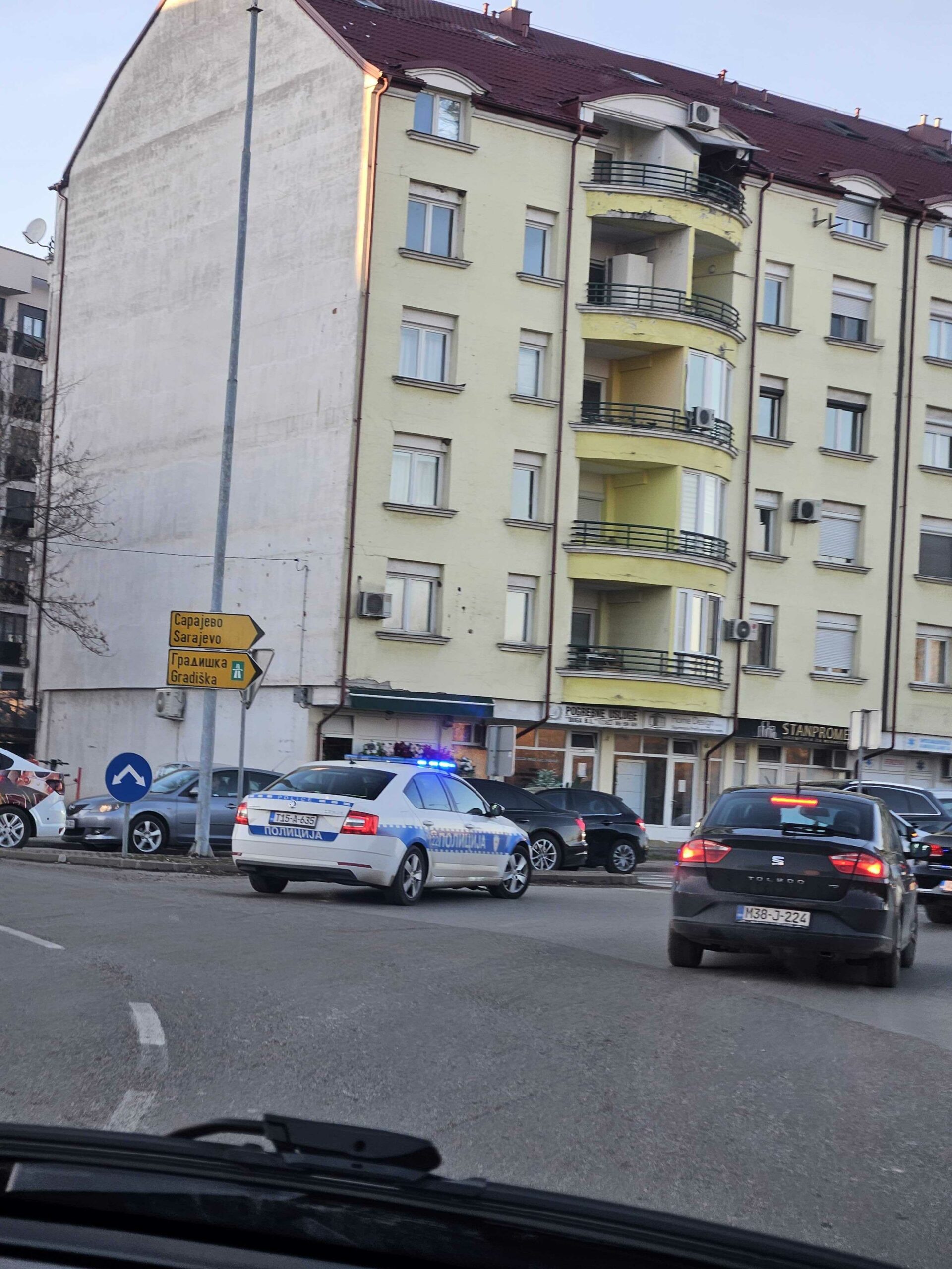 nesreća na kružnom toku kod reborvačkog mosta