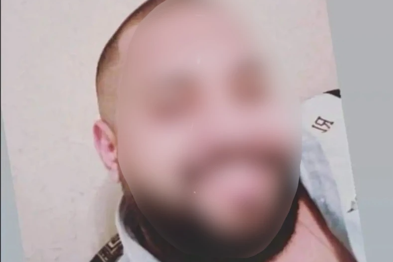 OBJAVIO SLIKE ALKOHOLA PRIJE SMRTI Aleksandar (30) bio u kafani, pa u alkoholisanom stanju doživio saobraćajnu nesreću, automobil prepolovljen