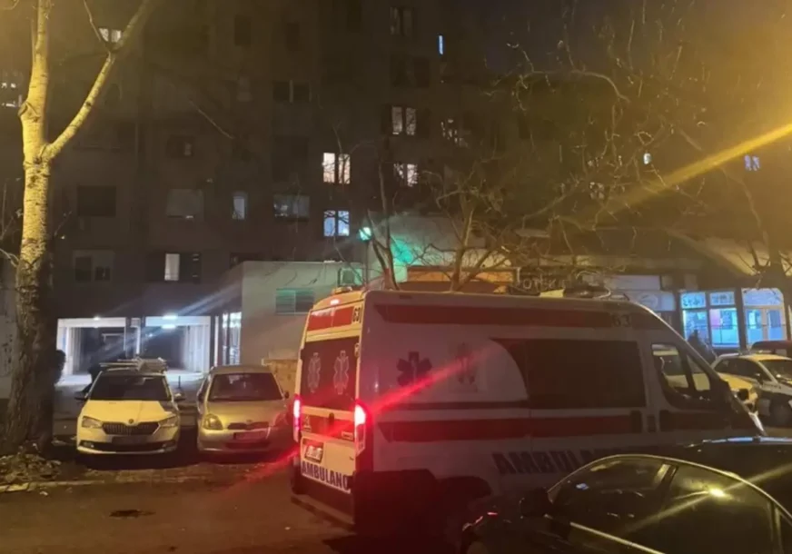 KRAJ DRAME U BEOGRADU Muškarac satima prijetio da će skočiti sa krova zgrade  