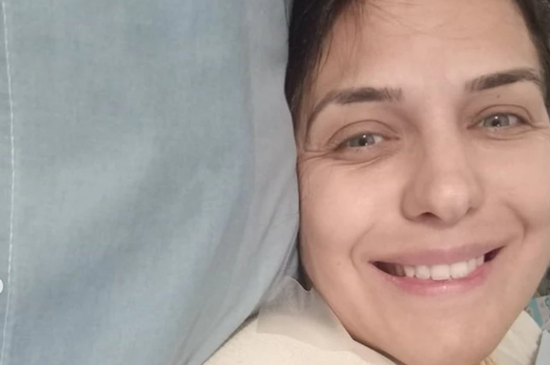 (FOTO) "Jedna dojka je imala 3 TUMORA" Glumica objavila fotografije iz bolničke postelje i sve ostavila bez daha