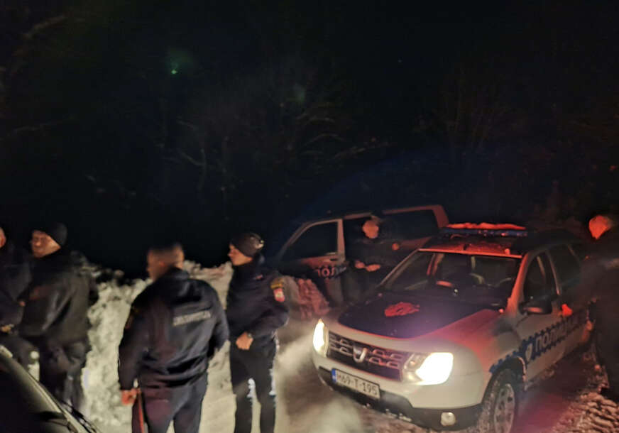 Policija Srpske na visini zadatka: Za 24 časa spaseno 8 osoba i jedna bebu iz zavijanih područja