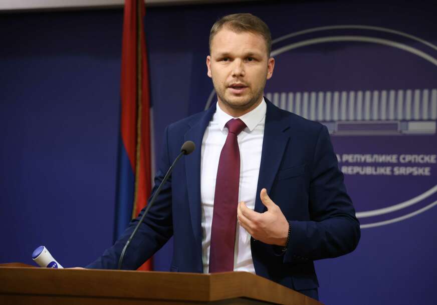 “Potrovaće nam djecu šta sve gledaju i jedu” Stanivuković želi ZABRANITI rijaliti programe i uvesti uniforme u škole