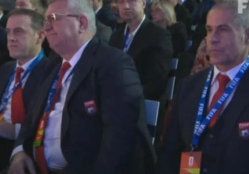 NISU BILI ODUŠEVLJENI Reakcija albanske delegacije kada su saznali da igraju sa Srbijom