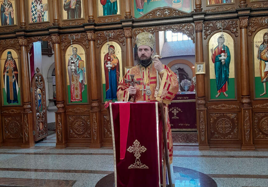 „TRAGOVI ZLOČINA SU VIDLJIVI I DANAS“ Vladika Sergije poručio da su Srbi na području Garavica postradali zbog svoje vjere