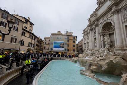 Završeni radovi na rimskoj Fontani di Trevi