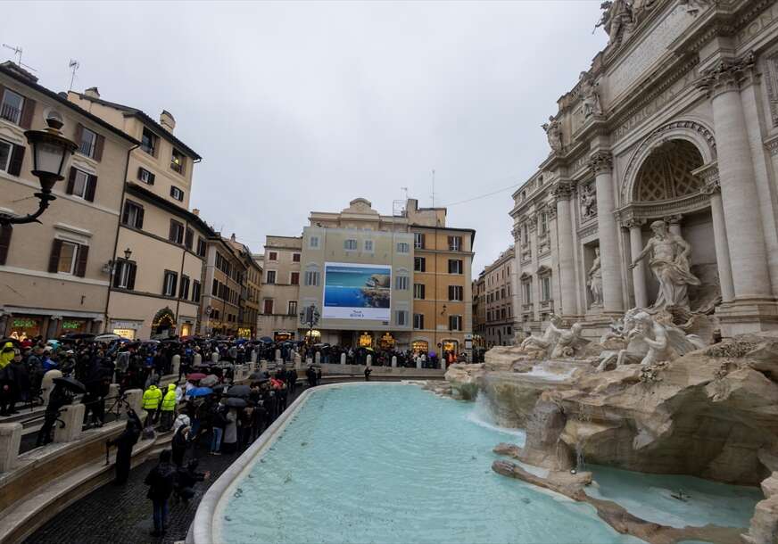 Završeni radovi na rimskoj Fontani di Trevi