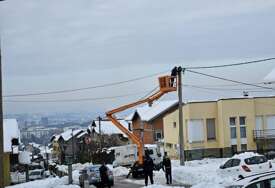 Panika u BANJALUČKIM naseljima: Jedan snijeg otkrio JAVAŠLUK i koliko je elektro mreža TRULA!