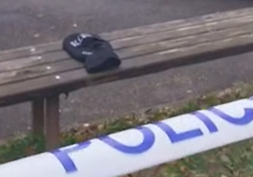 „Policija ogradila prostor oko klupe“ Pronađena FANTOMKA u blizini škole u kojoj je mladić (19) izveo KRVAVI PIR