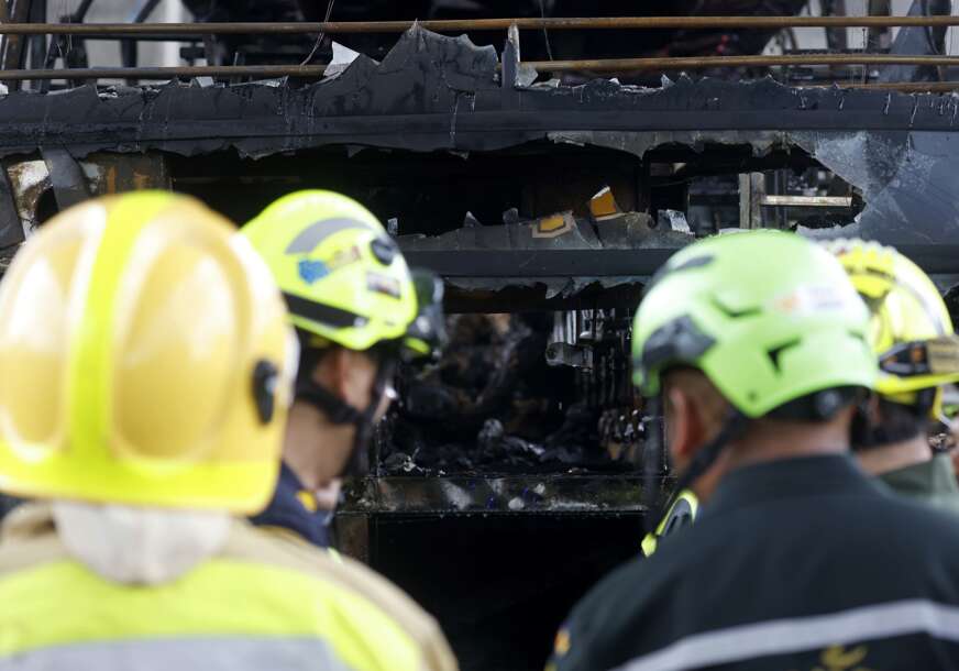 PUTNICI POBJEGLI U POSLJEDNJEM TRENUTKU Izgorio autobus na putu iz Minhena u Austriju