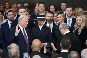 Donald Tramp polaže zakletvu
